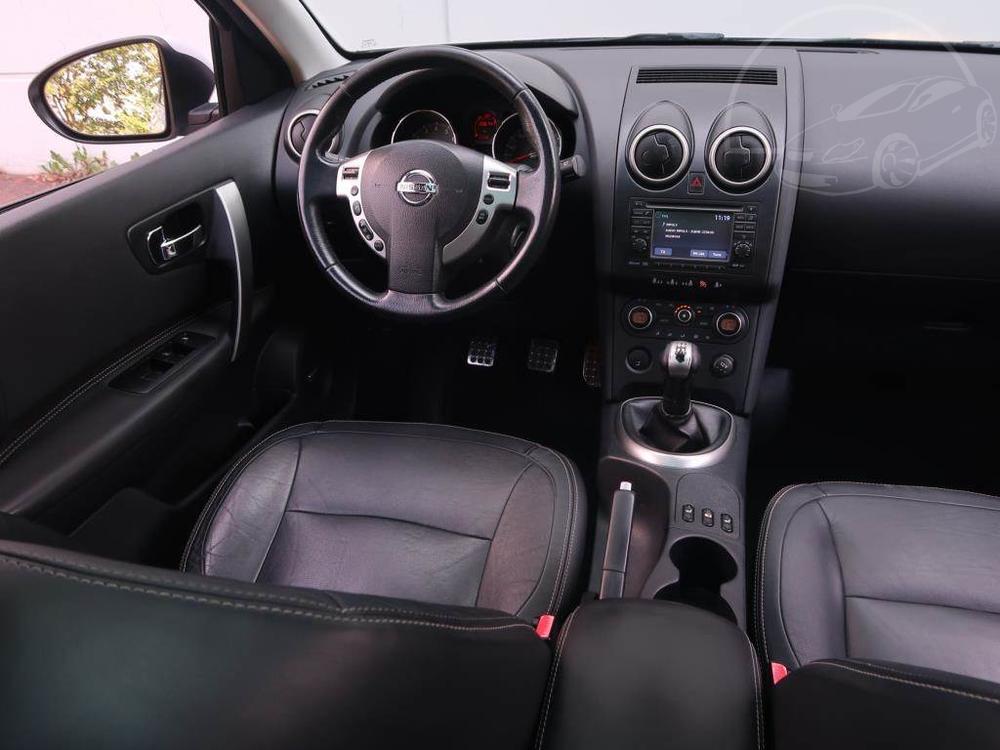 Nissan Qashqai 1.6, 7mst, Serv.kniha, Navi