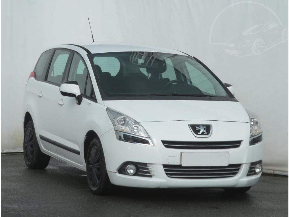 Peugeot 5008 1.6 HDi, NOV CENA, Navi