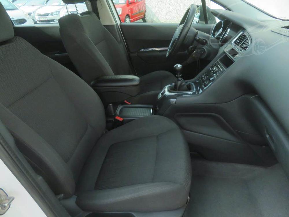 Peugeot 5008 1.6 HDi, Navi, Tempomat