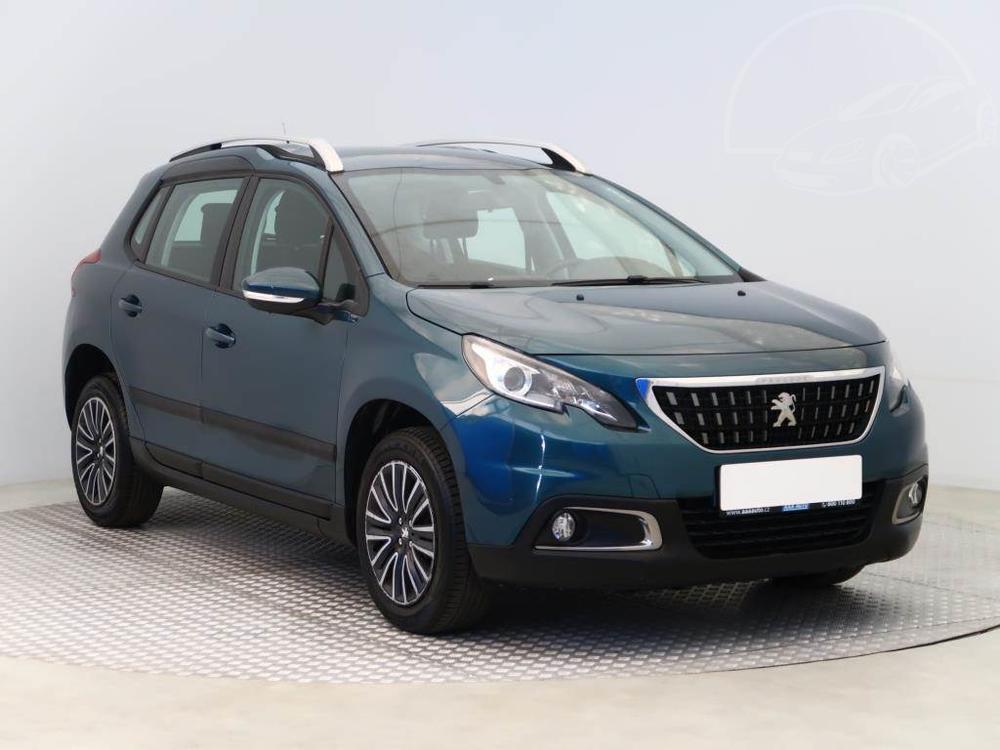 Prodm Peugeot 2008 1.2 PureTech, Automat