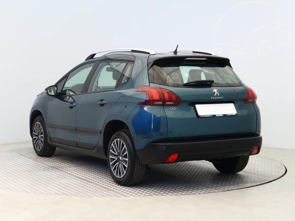 Peugeot 2008 1.2 PureTech, Automat