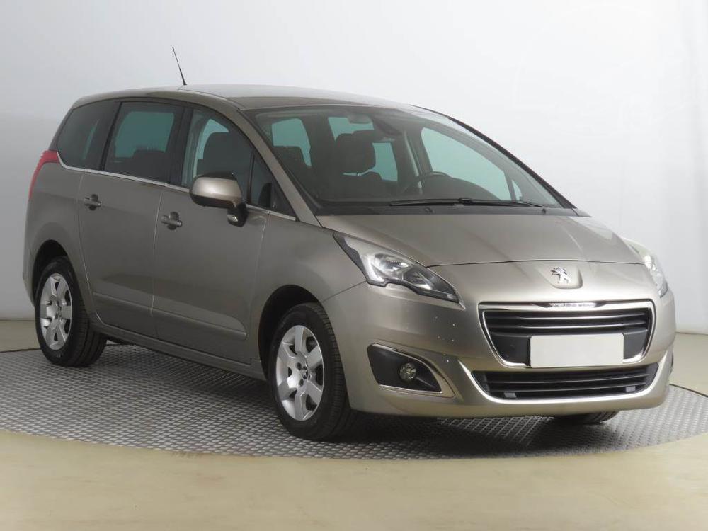 Peugeot 5008 2.0 BlueHDi, 7 míst, ČR,2.maj