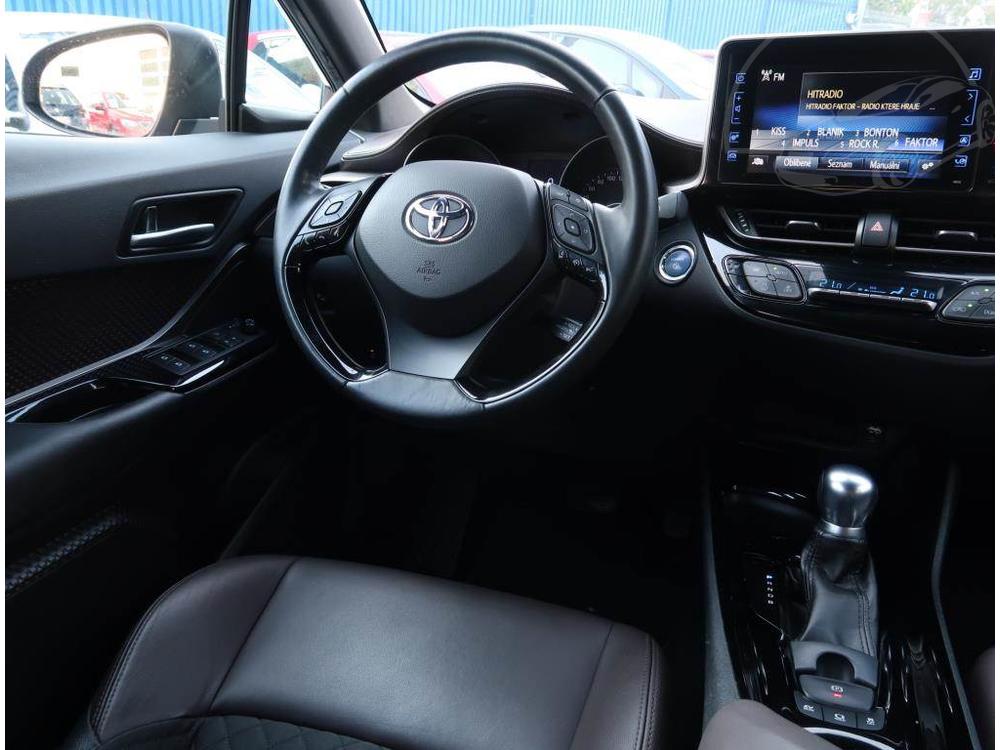 Toyota C-HR 1.8 Hybrid, Executive, Automat