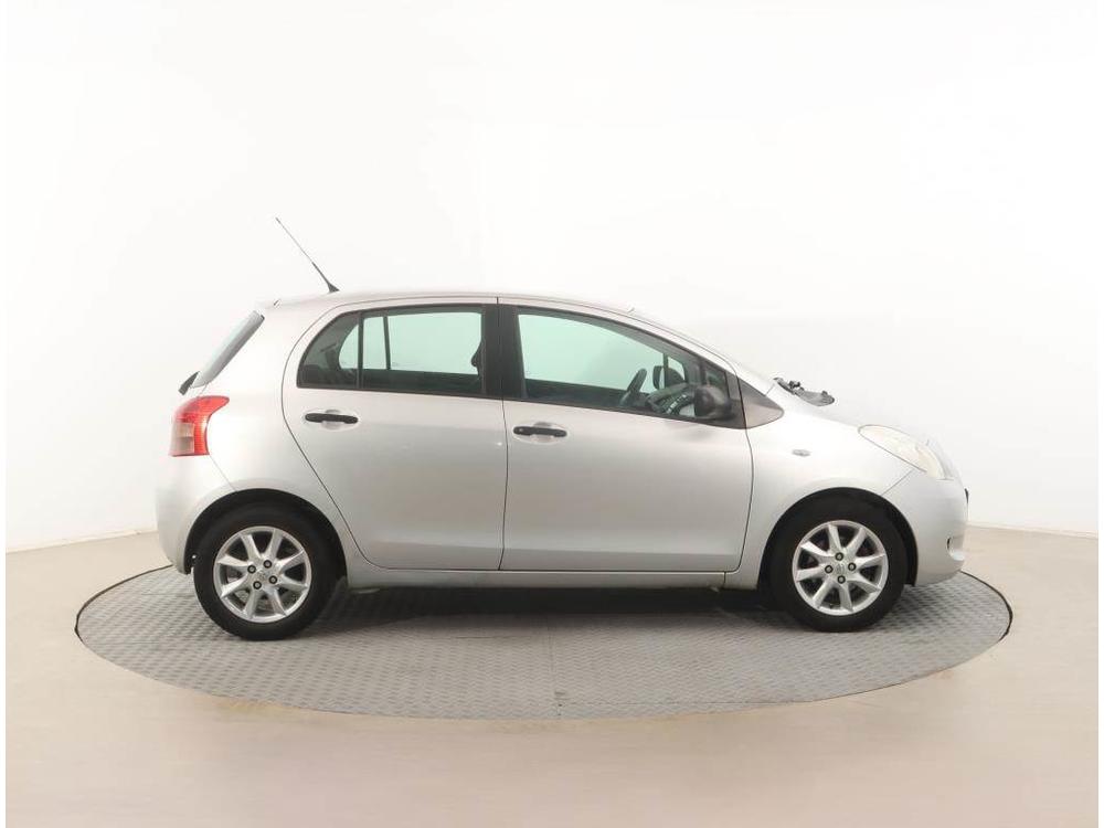 Toyota Yaris 1.0 VVT-i, po STK