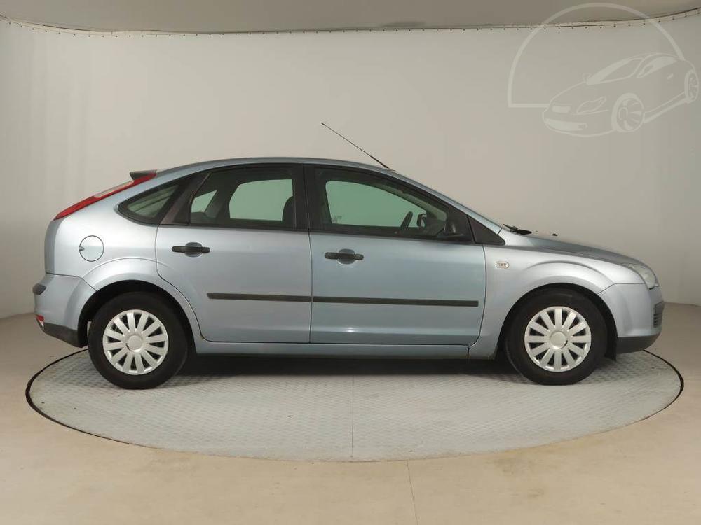 Ford Focus 1.6 16V, oblben vz