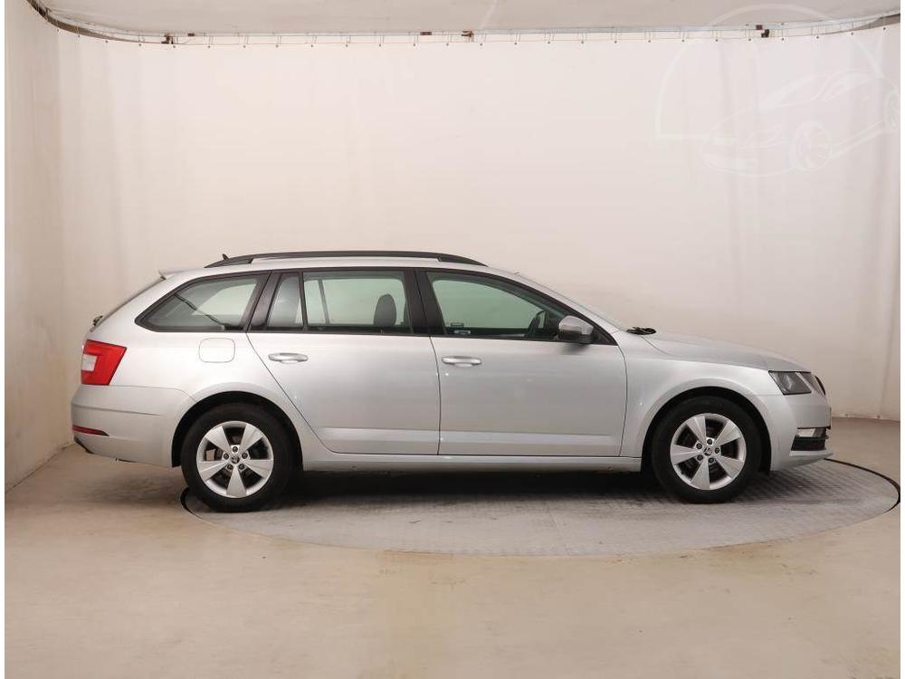 koda Octavia 1.6 TDI, Ambition, R,1.maj