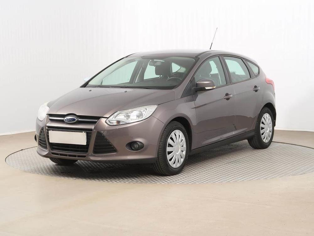 Ford Focus 1.6 i, R,2.maj, Serv.kniha