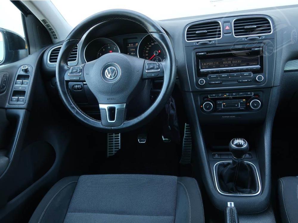 Volkswagen Golf 1.2 TSI, Automatick klima