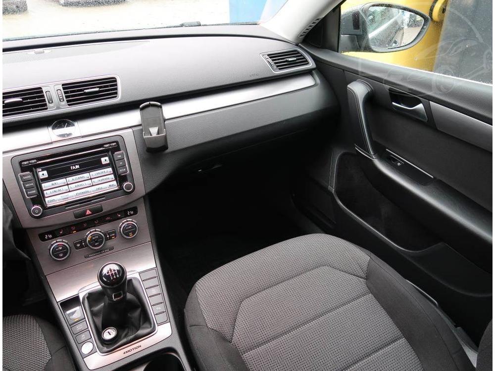 Volkswagen Passat 2.0 TDI, NOV CENA, 4X4