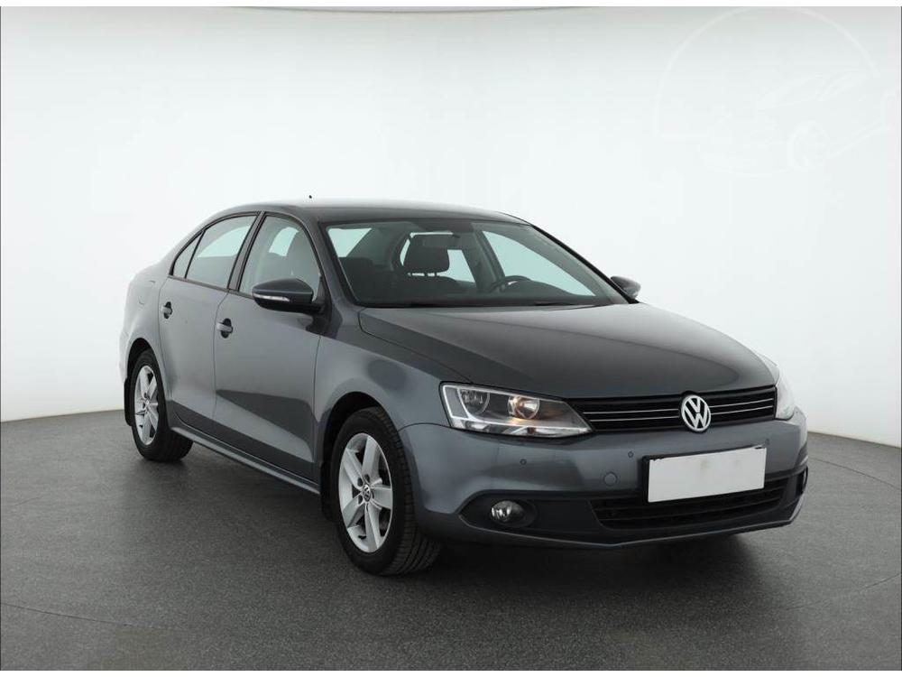 Volkswagen Jetta 1.4 TSI, Xenony