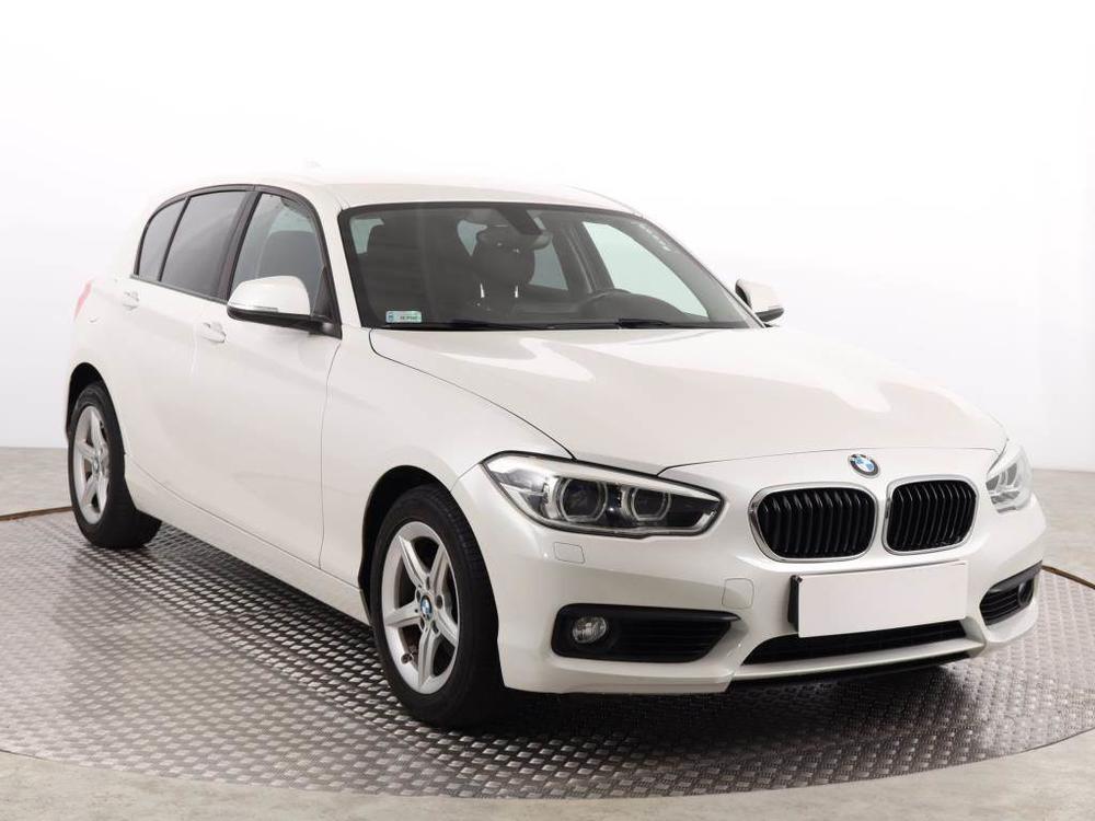 BMW 120 120i, Automatická klima