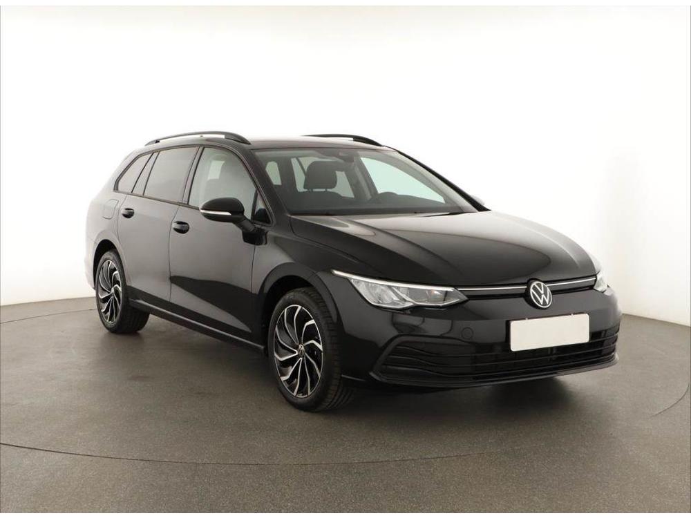 Volkswagen Golf 1.5 TSI, Life, ČR,2.maj