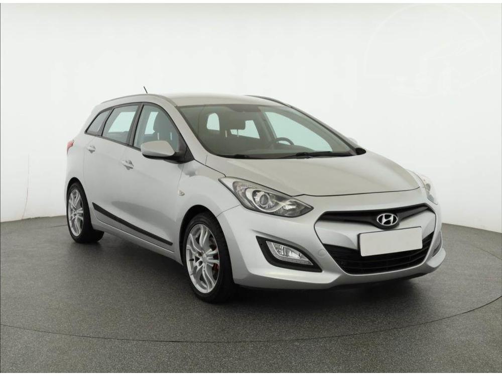 Hyundai i30 1.6 MPI, ČR,2.maj, Serv.kniha