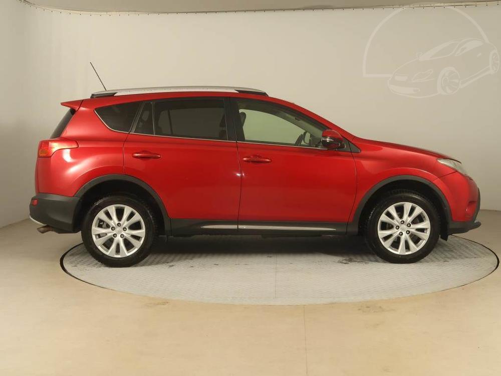 Toyota RAV4 2.2 D-4D, NOV CENA, 4X4