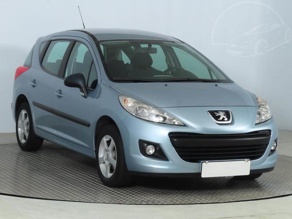 Peugeot 207 1.4 VTi, ČR,1.maj, nová STK