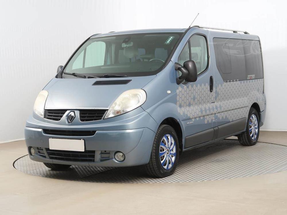 Renault Trafic 2.5 dCi, Bus, 7Míst, Klima