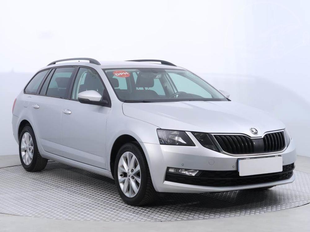 Škoda Octavia 1.6 TDI, Serv.kniha, Navi