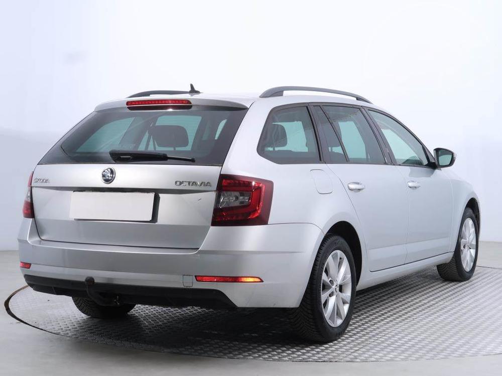 koda Octavia 1.6 TDI, Serv.kniha, Navi