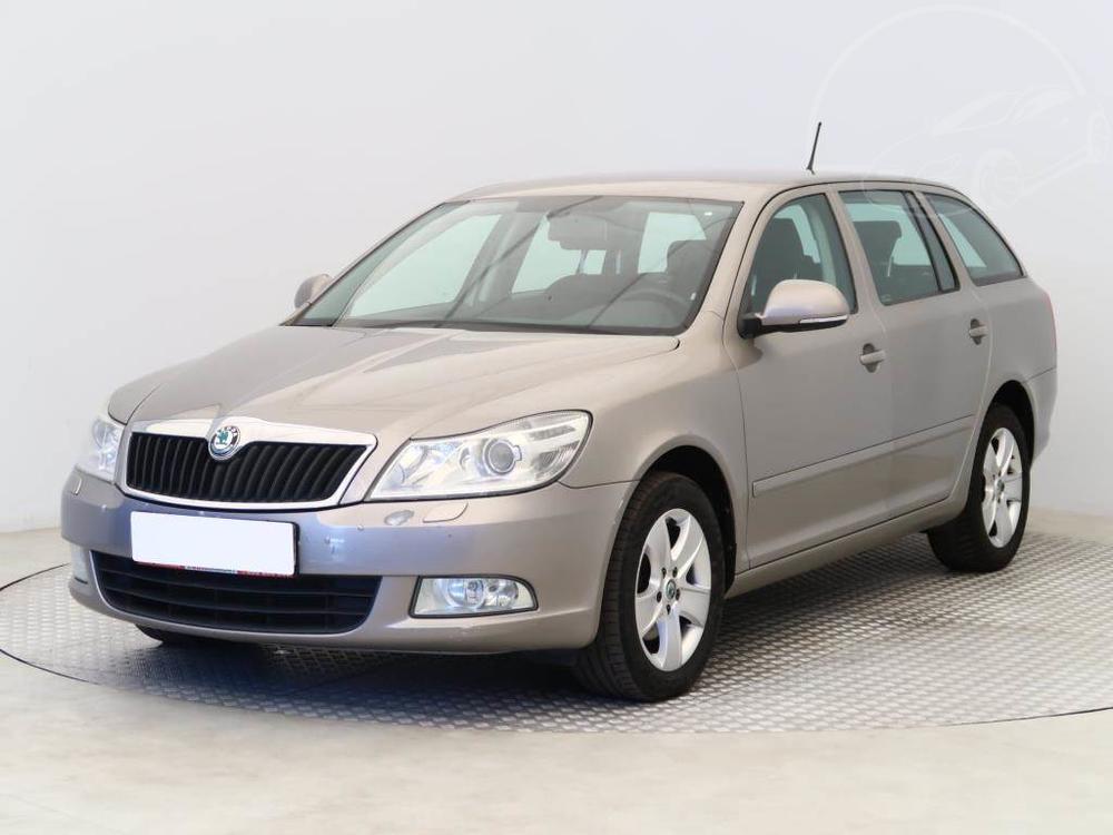 koda Octavia 2.0 TDI, Automat, Serv.kniha