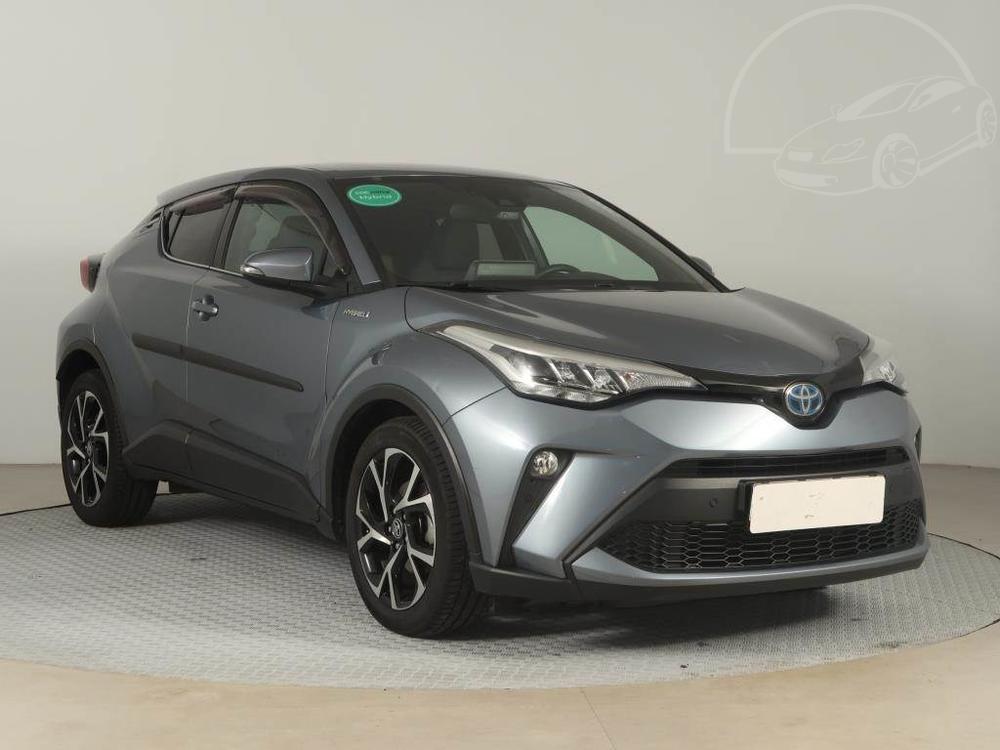 Toyota C-HR 1.8 Hybrid, Automat, ČR,2.maj