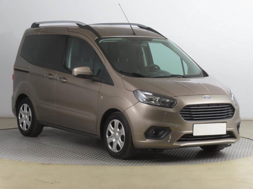 Ford Tourneo Courier 1.5 TDCI, 5Míst, Klima, ČR