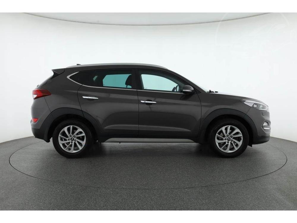 Hyundai Tucson 2.0 CRDi, 4X4, R,1.maj