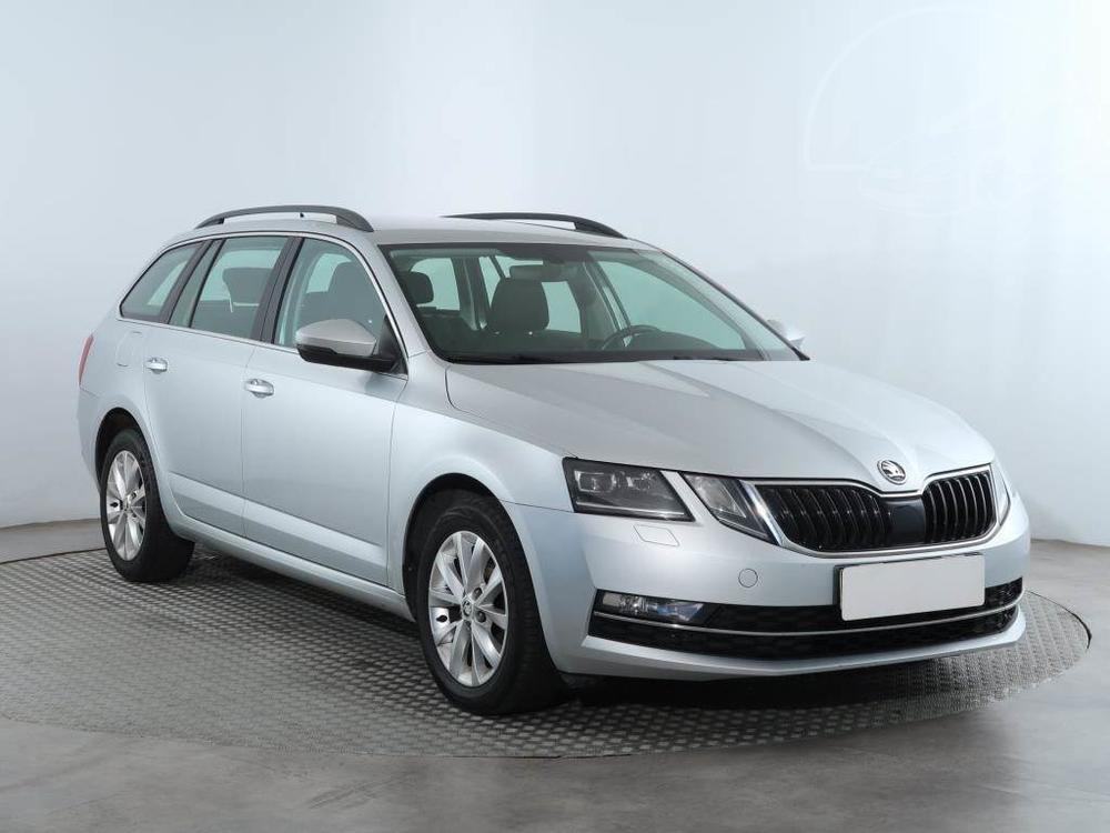 koda Octavia 1.6 TDI, Style, R,1.maj