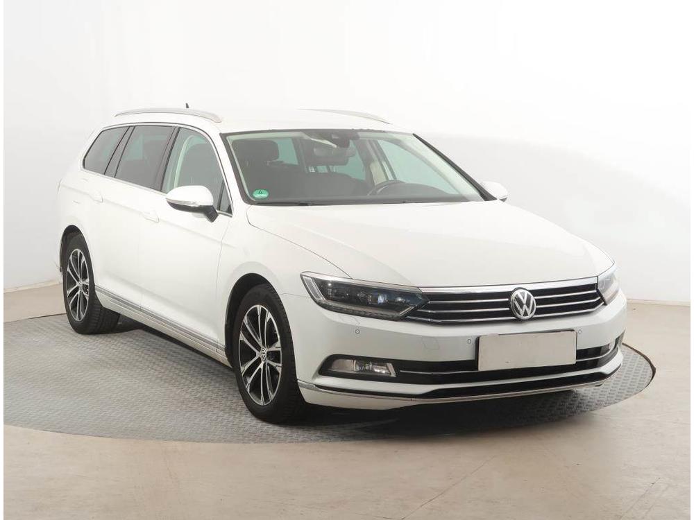 Prodm Volkswagen Passat 2.0 TDI, Automat, Ke, Navi