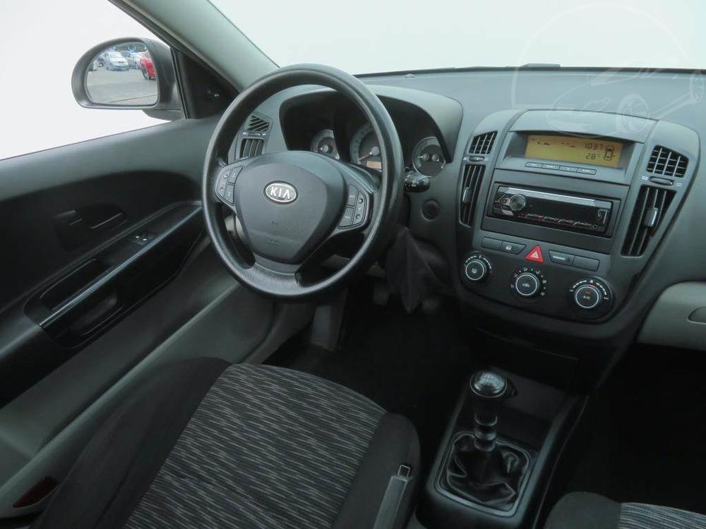 Kia Ceed 1.4 CVVT, Serv.kniha, Klima