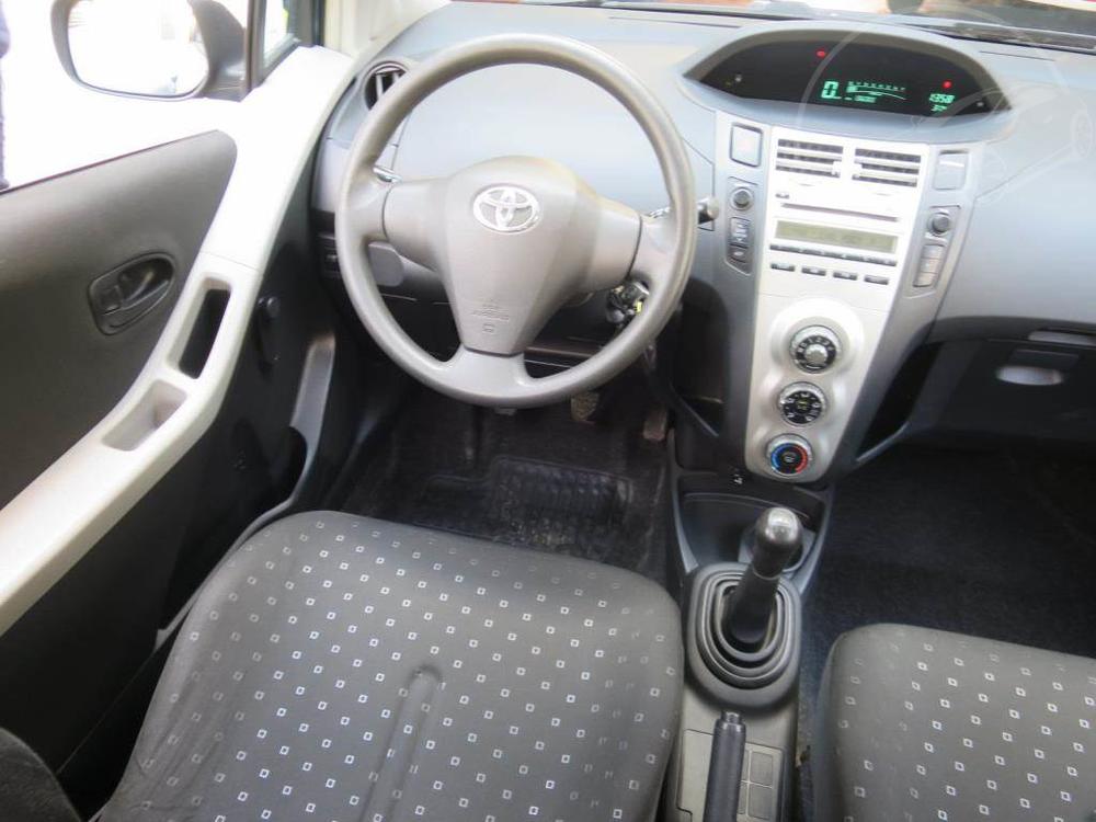 Toyota Yaris 1.0 VVT-i, R,2.maj