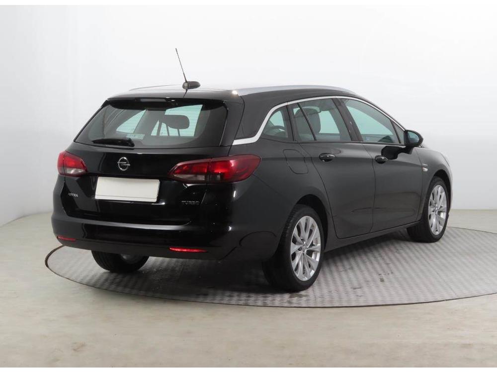 Opel Astra 1.4 T, R,1.maj, Serv.kniha