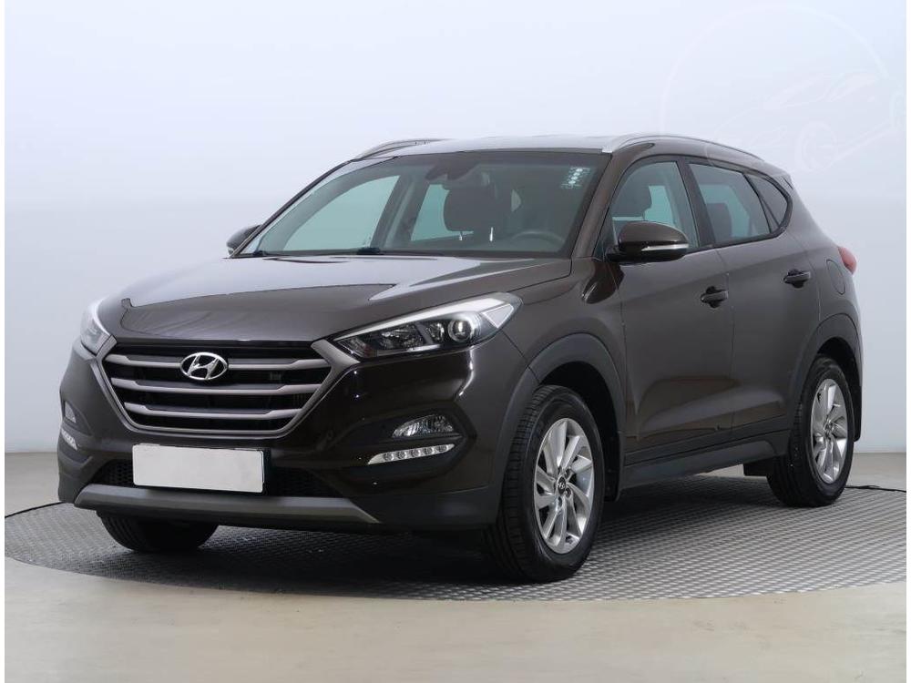 Hyundai Tucson 1.7 CRDi, Trikolor, R,2.maj