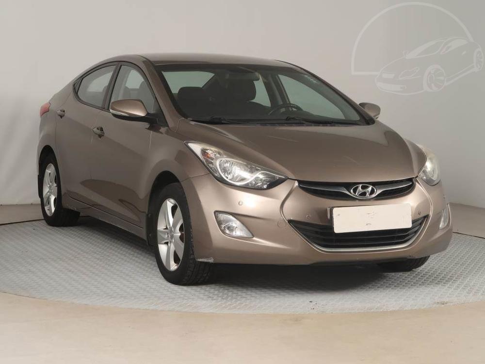 Hyundai Elantra 1.6, ČR,2.maj