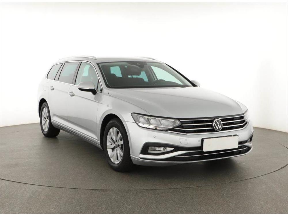 Volkswagen Passat 2.0 TDI, Business, Automat