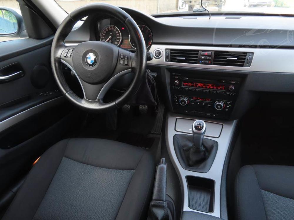 BMW 320 320 i, NOV CENA, Xenony