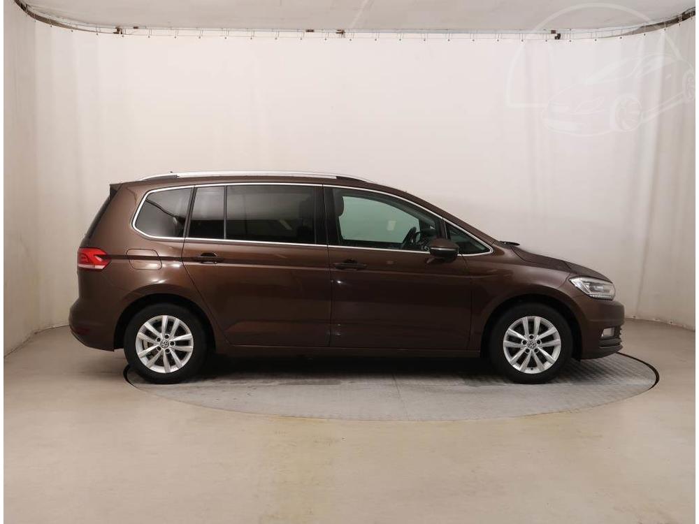 Volkswagen Touran 1.6 TDI, Automat, R,2.maj