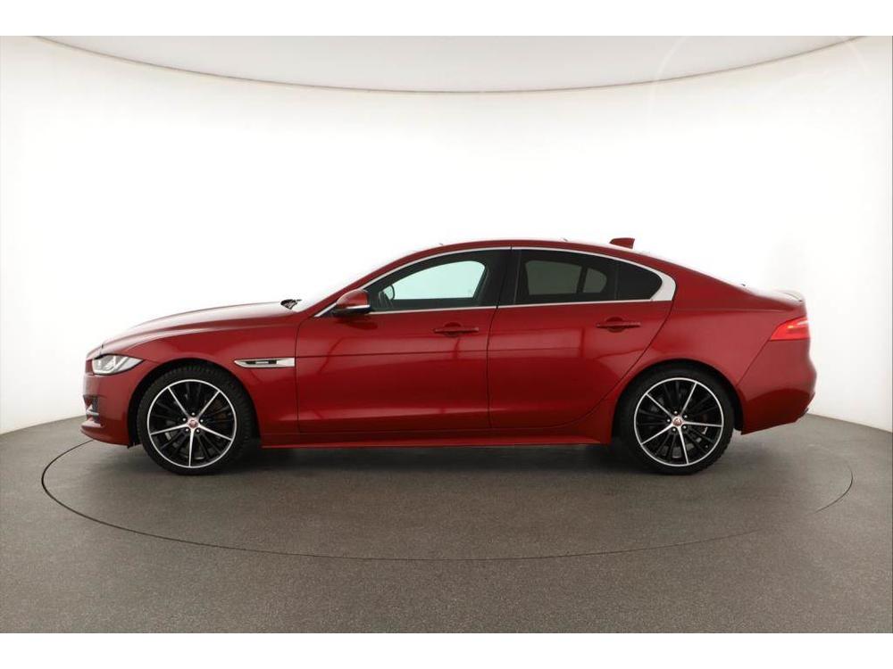 Jaguar XE 30t AWD, 4X4, Automat