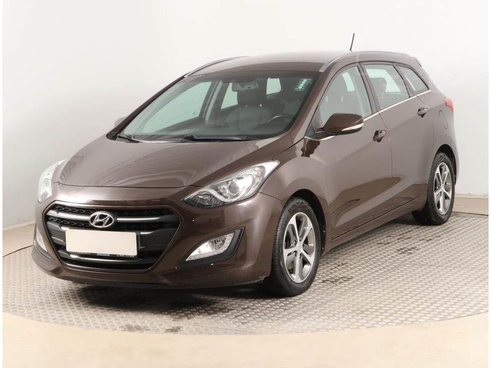 Hyundai i30 1.6 MPI, R,2.maj, Serv.kniha