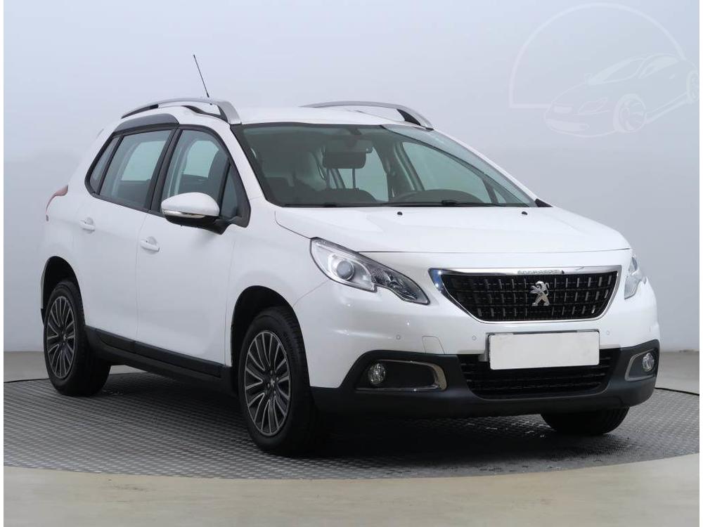 Prodm Peugeot 2008 1.2 PureTech, Automat, R