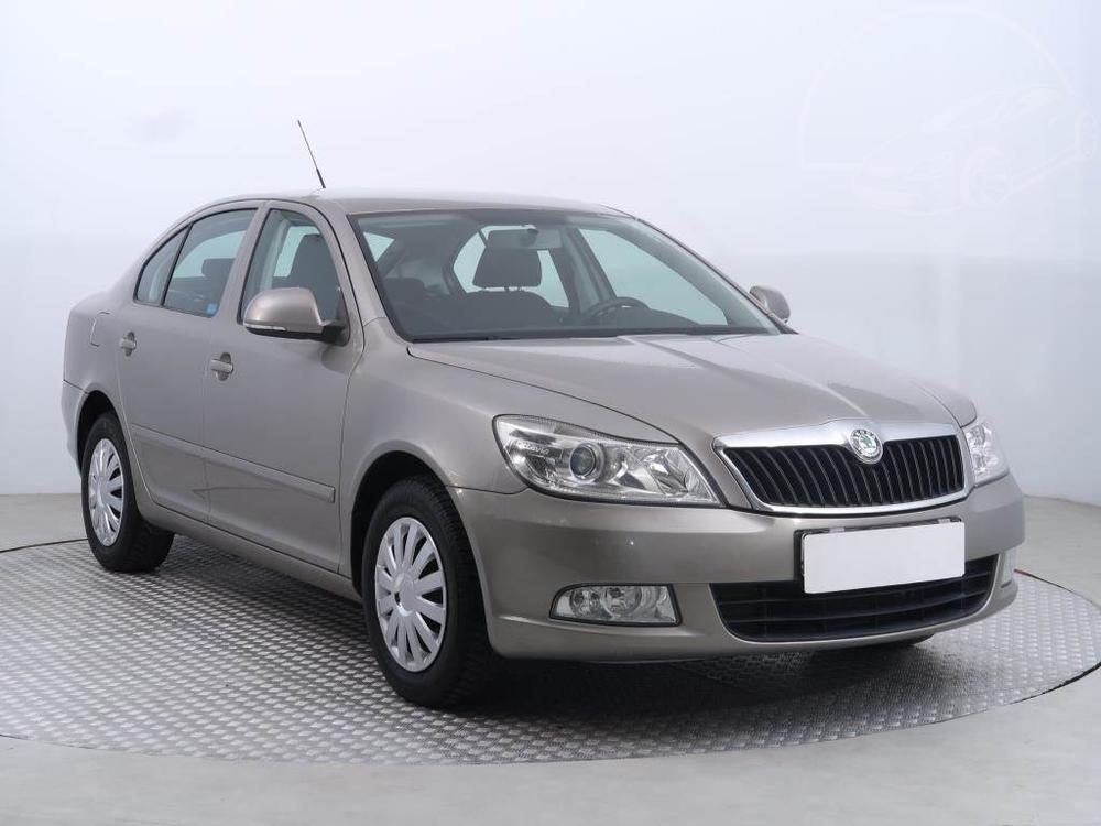 Škoda Octavia 1.2 TSI, ČR,2.maj, Klima