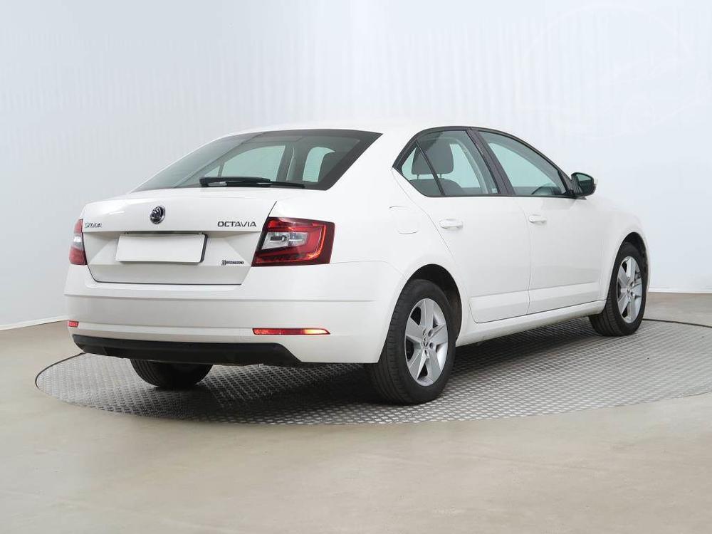 koda Octavia 1.6 TDI, R,1.maj