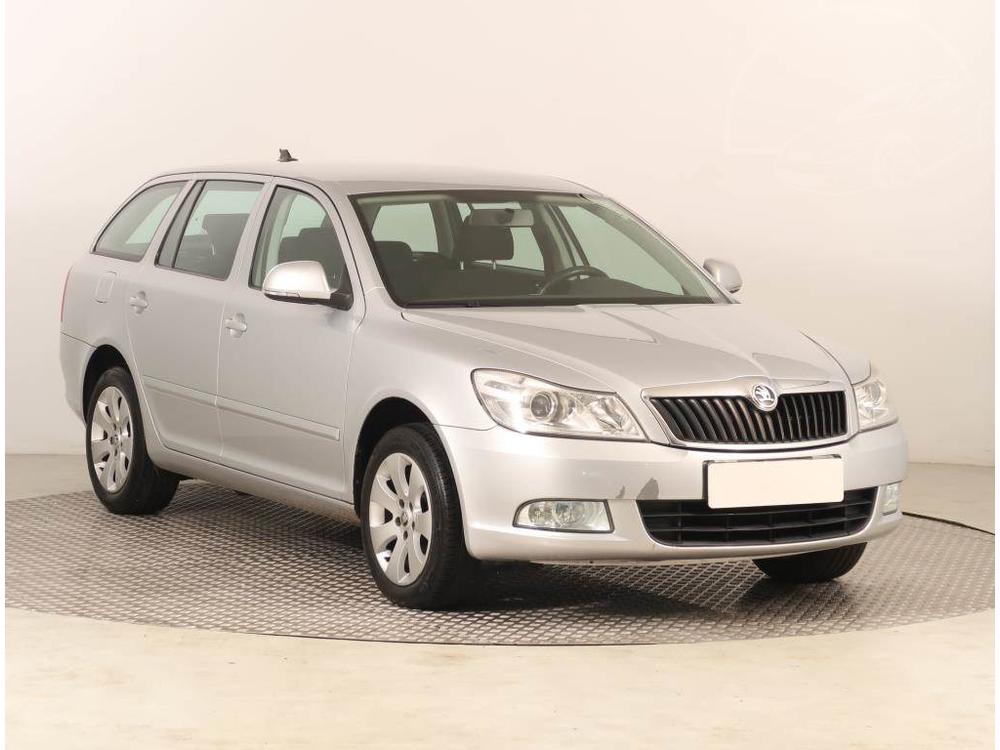 Škoda Octavia 1.6 TDI, Xenony