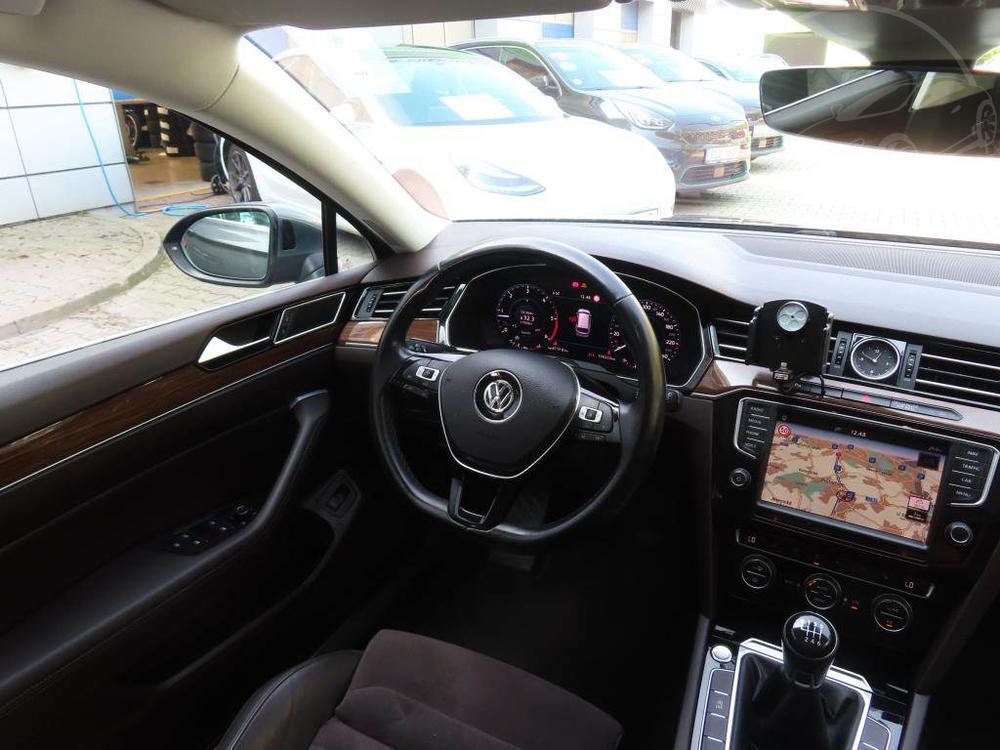 Volkswagen Passat 2.0 TDI, Ke, Navi