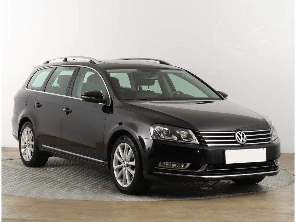 Prodm Volkswagen Passat 2.0 TDI, Serv.kniha, Navi