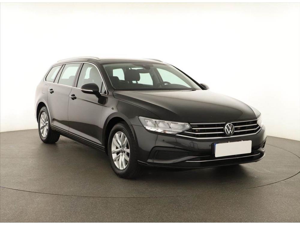 Prodm Volkswagen Passat 1.5 TSI, Business, Automat, R