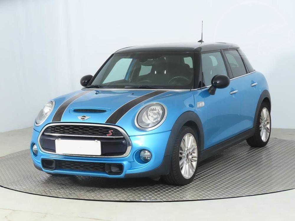 Mini 5-door Cooper SD, Serv.kniha, Ke