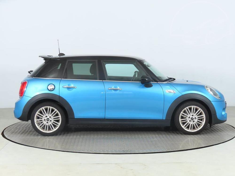 Mini 5-door Cooper SD, Serv.kniha, Ke