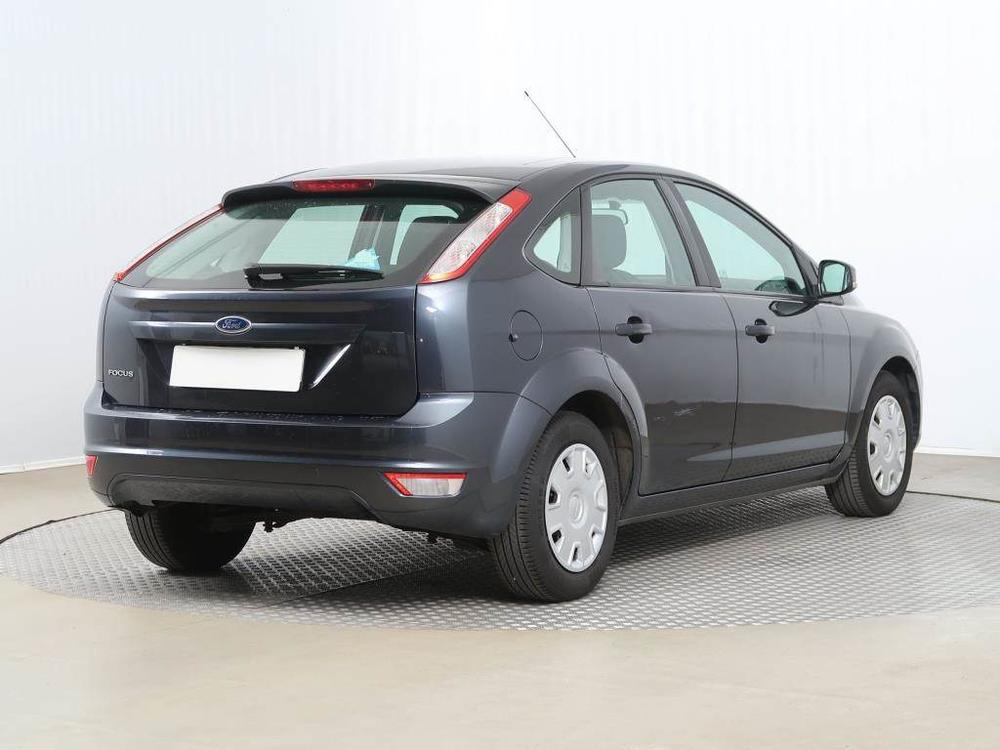 Ford Focus 1.6 16V, R,1.maj, Serv.kniha