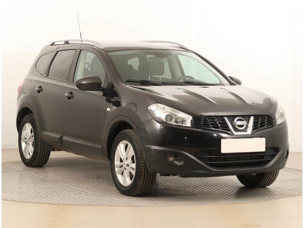 Nissan Qashqai 1.5 dCi, 7 míst