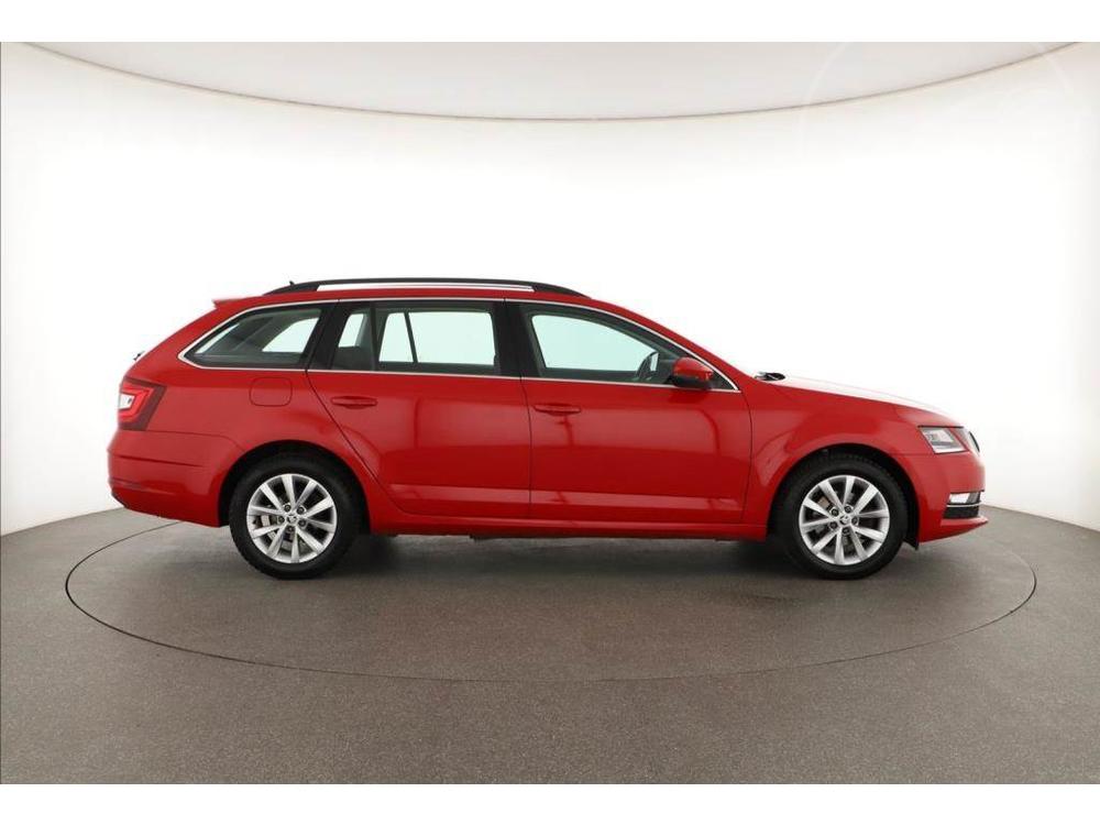 koda Octavia 1.6 TDI, Style, R,1.maj